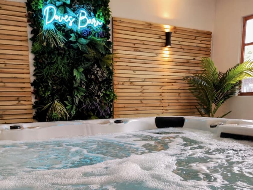 Hot tub | Doves Barn, Badley, near Needham Market