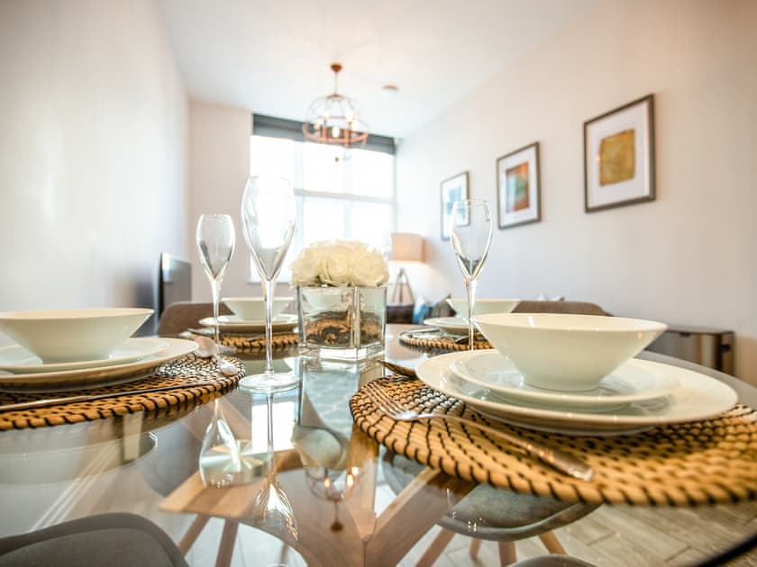 Dining Area | Windsor Castle Apartment 2 - Windsor Castle Apartments, Windsor