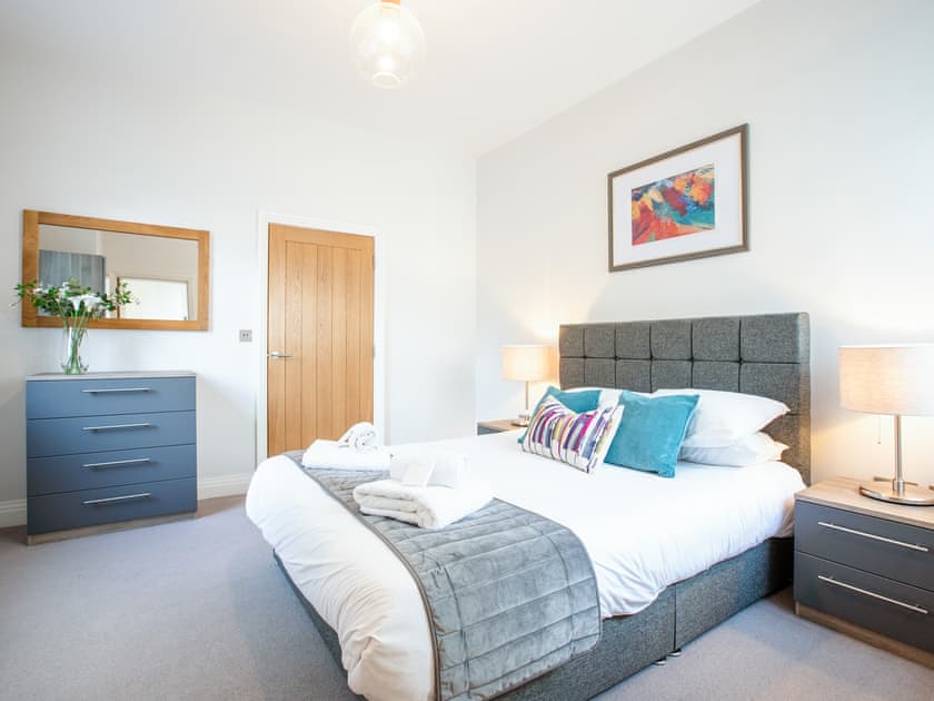 Double bedroom | Windsor Castle Apartment 2 - Windsor Castle Apartments, Windsor