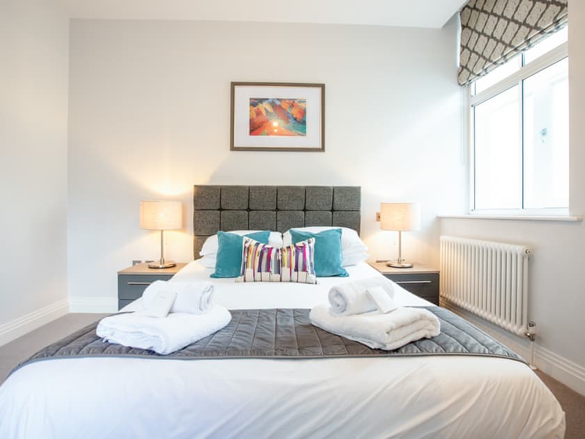 Double bedroom | Windsor Castle Apartment 2 - Windsor Castle Apartments, Windsor