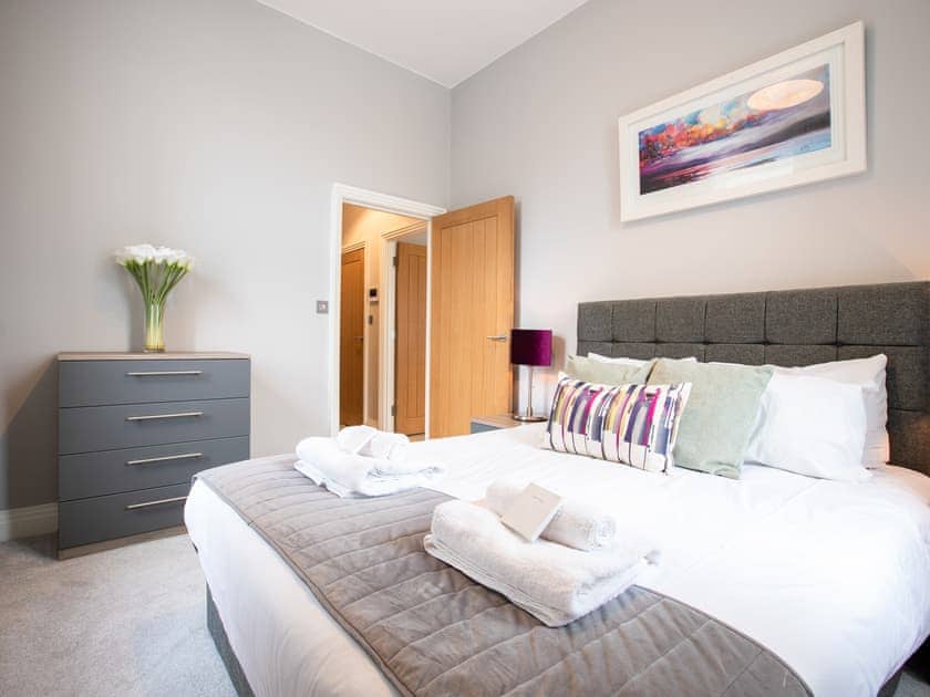 Double bedroom | Windsor Castle Apartment 4 - Windsor Castle Apartments, Windsor