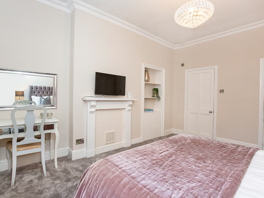 Double bedroom | George Street Two - York Boutique Retreats, York