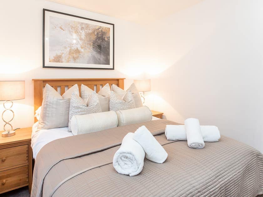 Double bedroom | Minsters Reach Apartment Two - York Boutique Lets, York