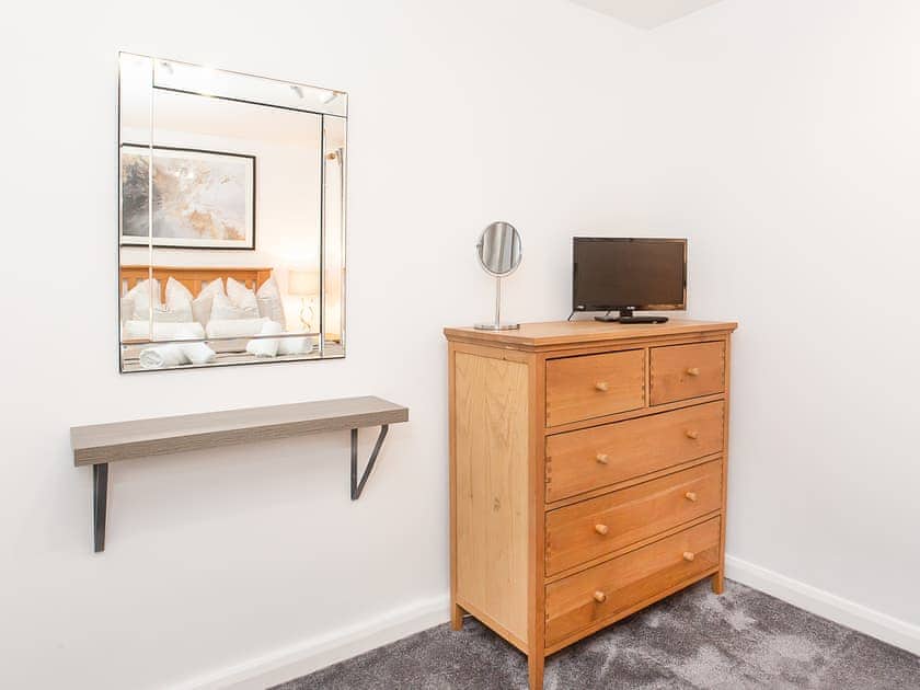 Double bedroom | Minsters Reach Apartment Two - York Boutique Lets, York