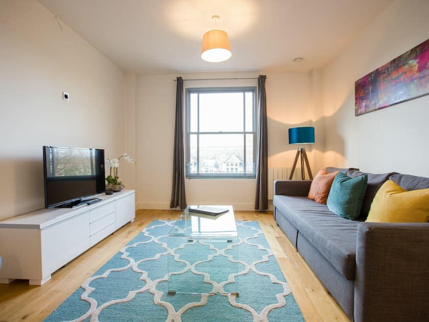 Living area | King Edward 6 - King Edward Apartments, Windsor