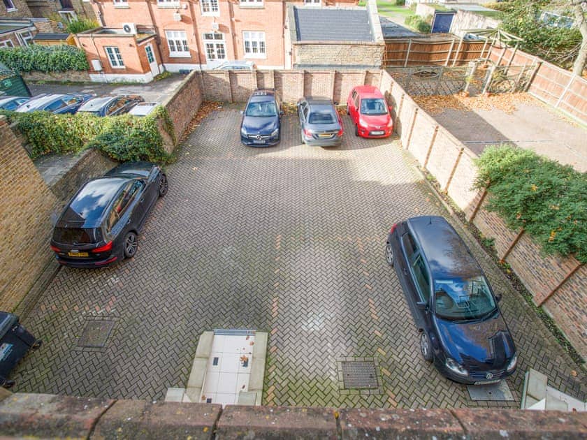 View over the parking area | King Edward 6 - King Edward Apartments, Windsor