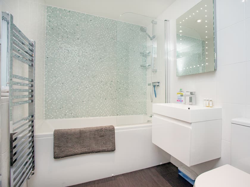 Bathroom | Malborough Park, Malborough