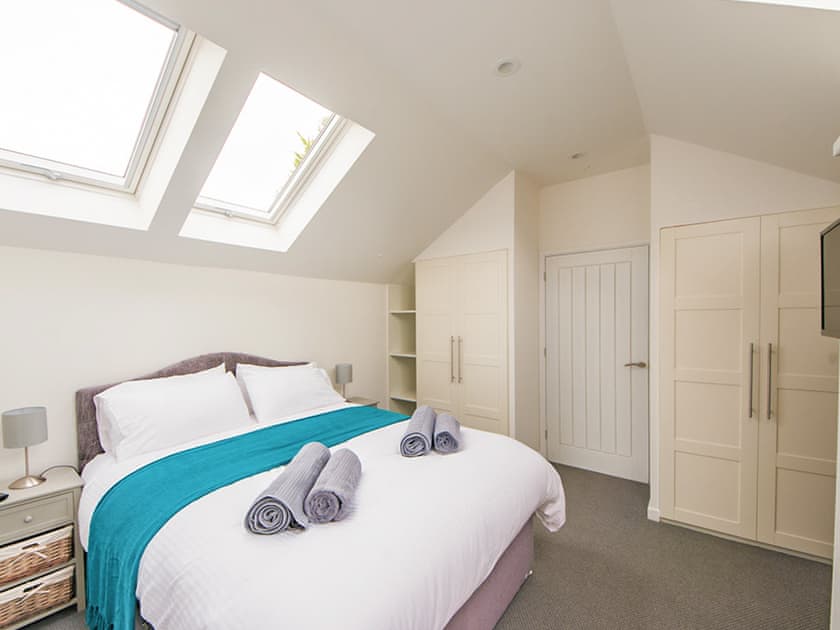 Double bedroom | Fir Cottage - Woodside Stables Holiday Cottages, Saltash