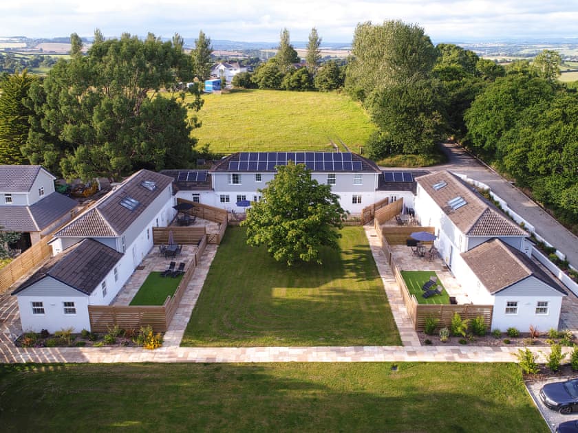 Setting | Fir Cottage - Woodside Stables Holiday Cottages, Saltash