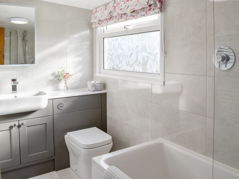 En-suite | Bwthyn, Criccieth