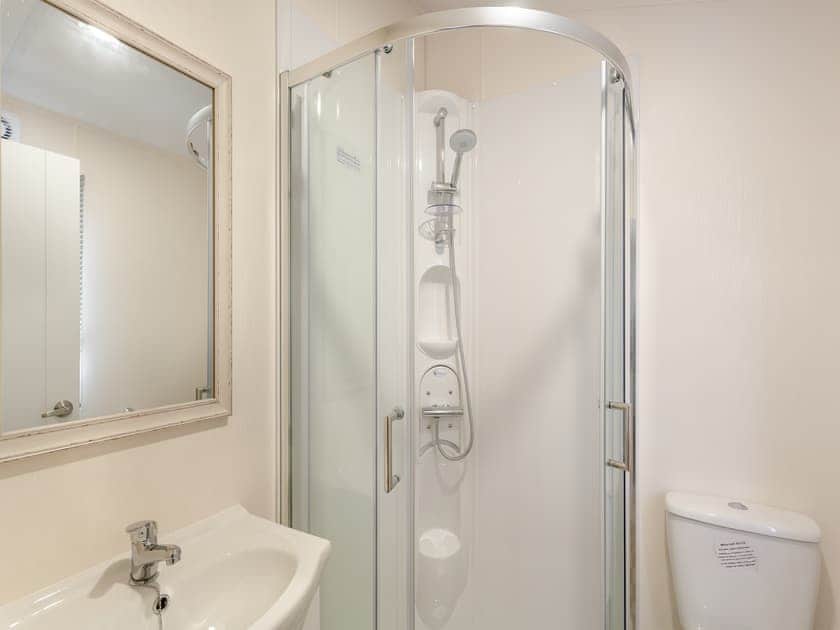 En-suite | Roseberry Topping - Moor View Lodges, Great Broughton
