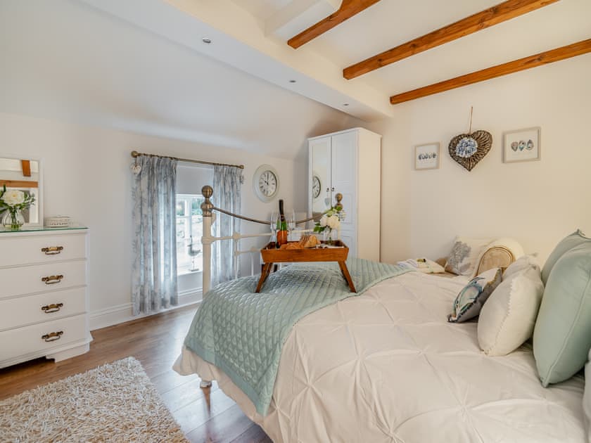 Double bedroom | Stoney Cottage, Loftus, near Saltburn by the Sea