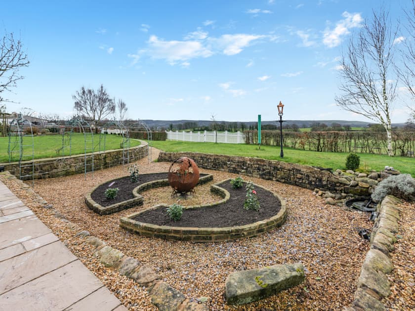 Exterior | Shireburn Suite, Hurst Green