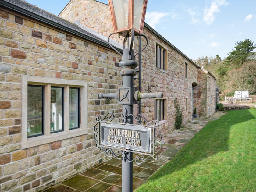 Exterior | Shireburn Suite, Hurst Green
