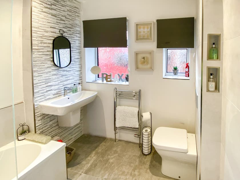 Bathroom | Berwick Lodge, Thornton-Cleveleys, near Blackpool