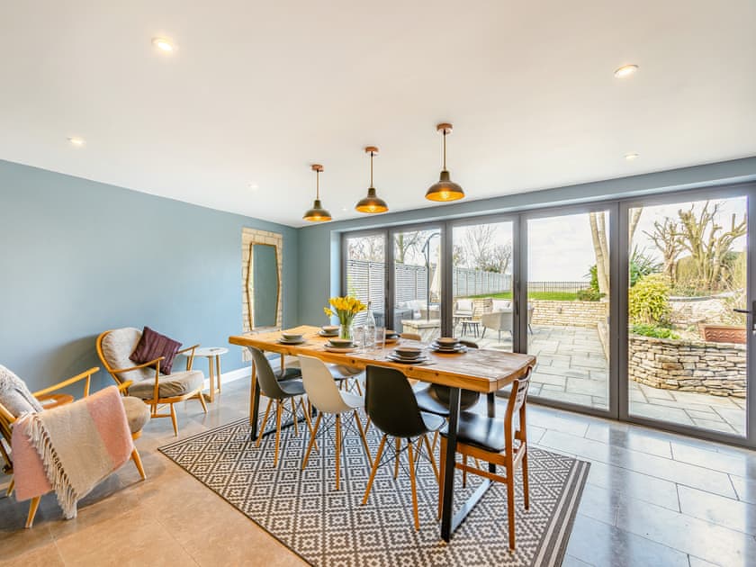 Dining room | Ufton Fields View, Ufton, near Leamington Spa