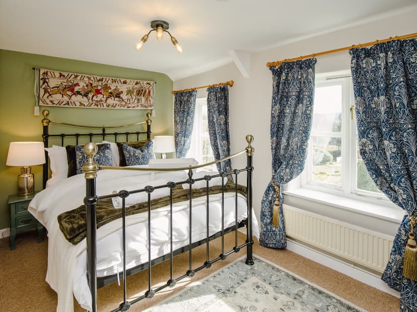 Double bedroom | Keeper’s Cottage - Rudge Farm Cottages, Chilcombe, near Bridport