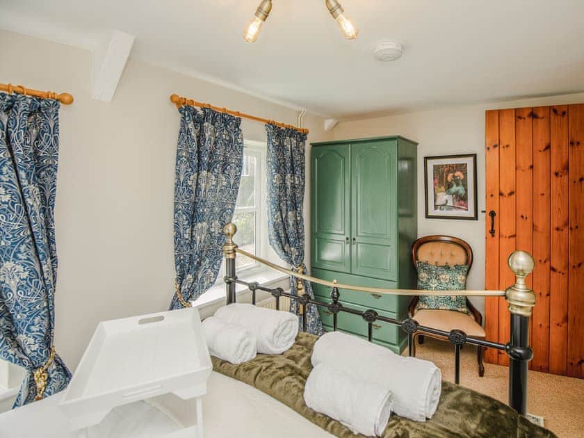 Double bedroom | Keeper’s Cottage - Rudge Farm Cottages, Chilcombe, near Bridport
