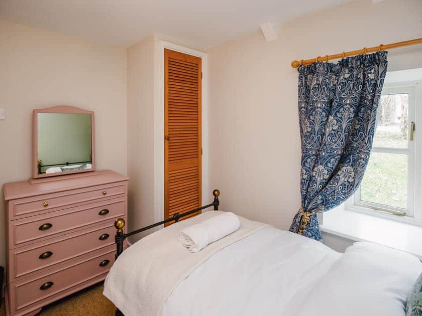 Single bedroom | Keeper’s Cottage - Rudge Farm Cottages, Chilcombe, near Bridport