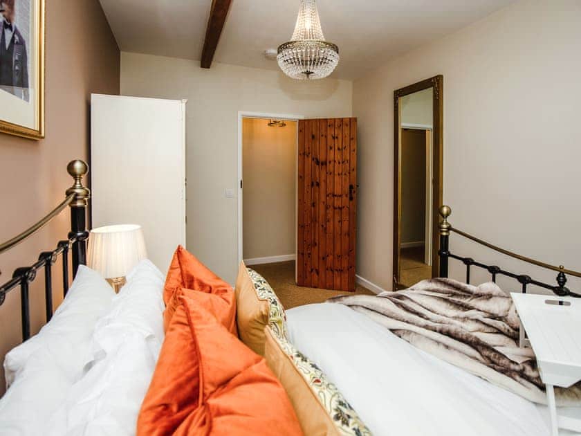 Double bedroom | Orchard Cottage - Rudge Farm Cottages, Chilcombe, near Bridport