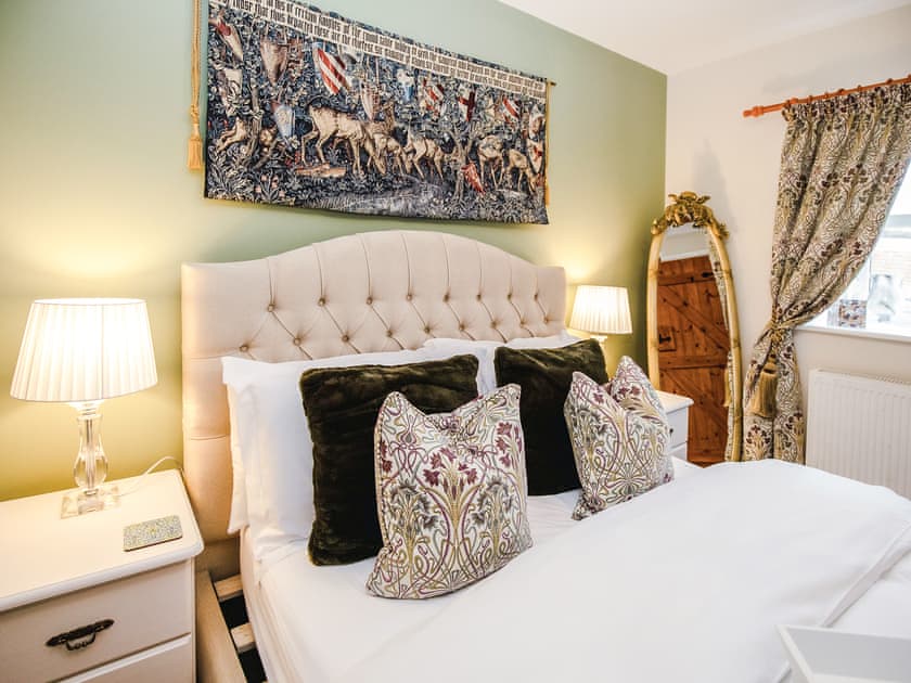 Double bedroom | Pigsty Cottage - Rudge Farm Cottages, Chilcombe, near Bridport