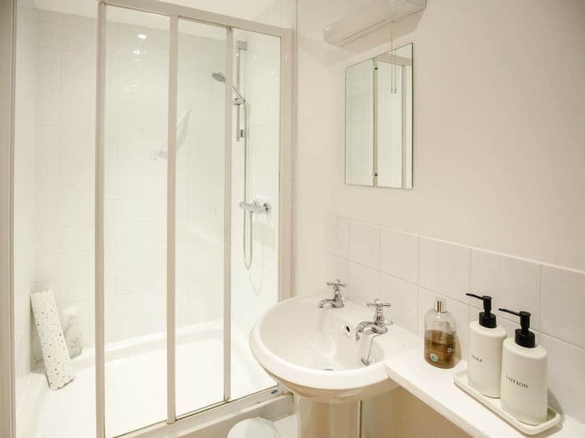Shower room | Pigsty Cottage - Rudge Farm Cottages, Chilcombe, near Bridport