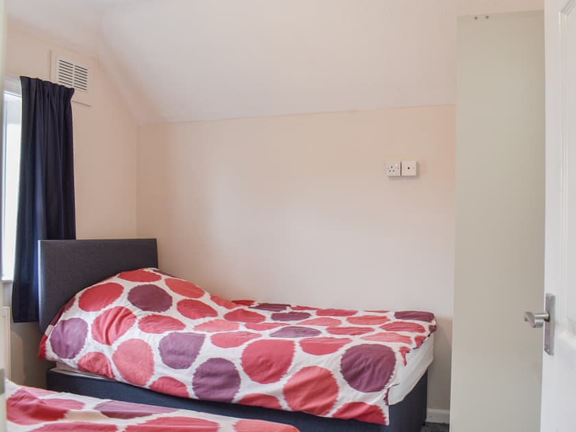 Twin bedroom | Baywell House, Poole