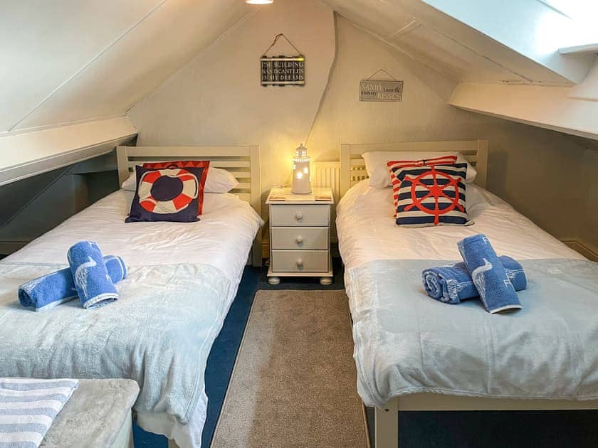 Twin bedroom | Billy Napp’s Cottage, Filey