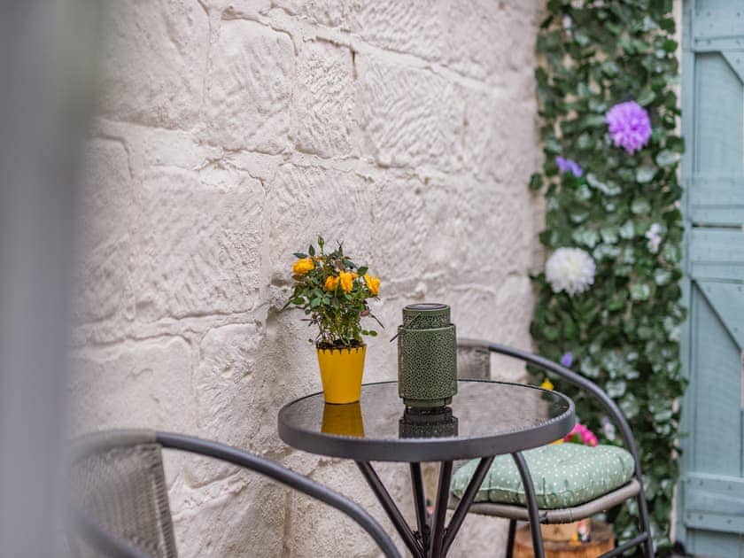 Courtyard | The Tipsy Bee at 143, Guisborough