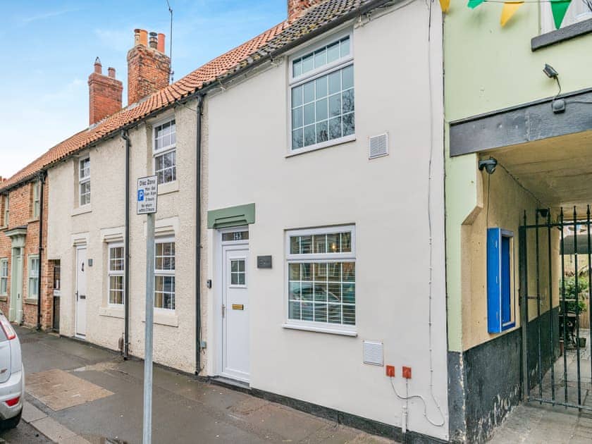 Exterior | The Tipsy Bee at 143, Guisborough