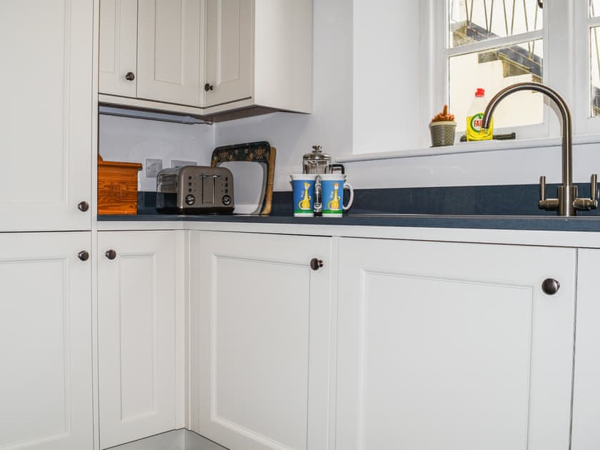 Kitchen | Ringrone 3, Salcombe
