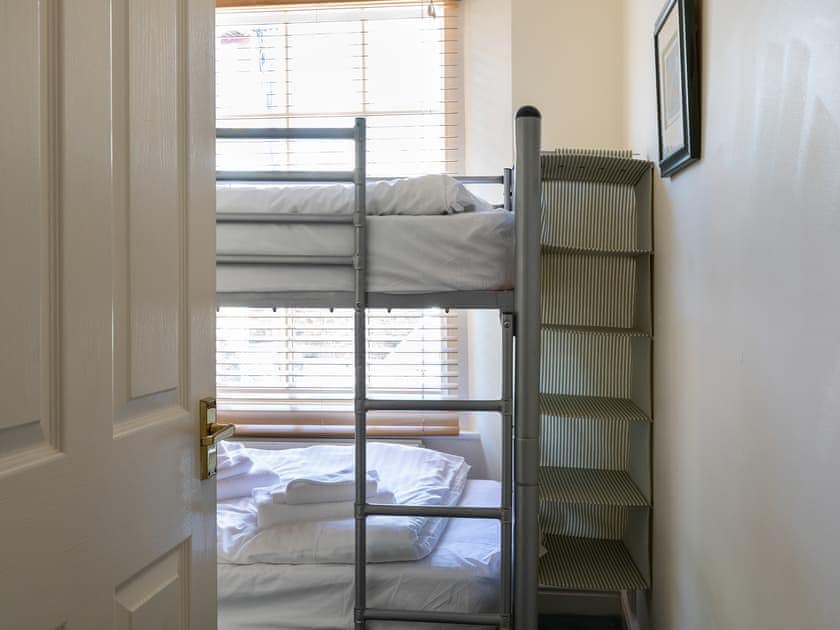 Bunk bedroom | Courtenay Street 5, Salcombe