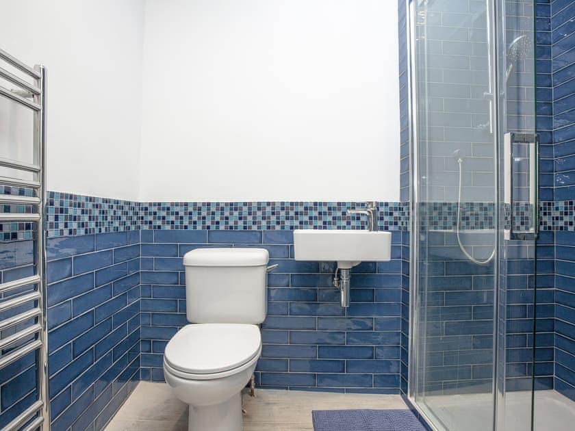 Shower room | Courtenay Street 5, Salcombe