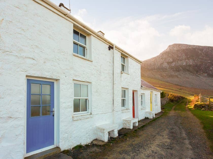 Exterior | Blue - Coastal Path Cottages, Trefor