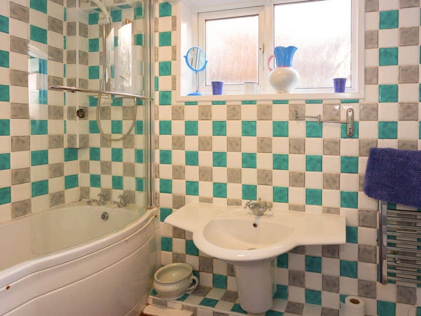 Bathroom | Blue - Coastal Path Cottages, Trefor