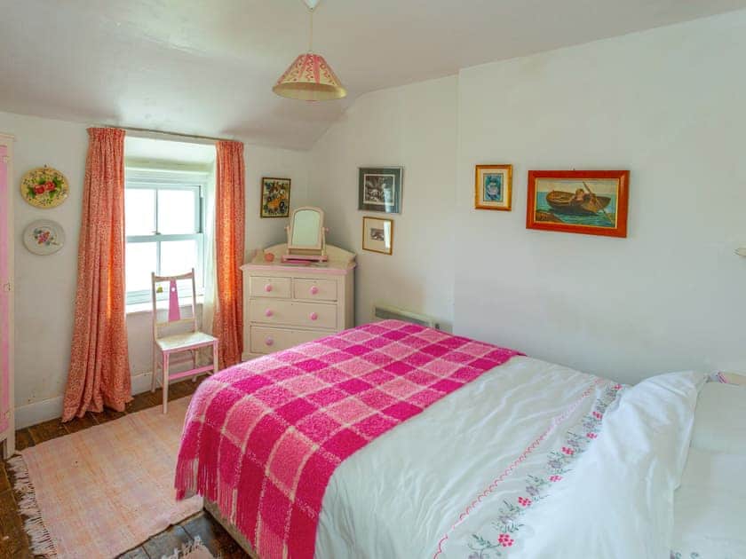 Double bedroom | Red - Coastal Path Cottages, Trefor