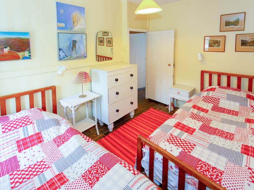 Twin bedroom | Red - Coastal Path Cottages, Trefor