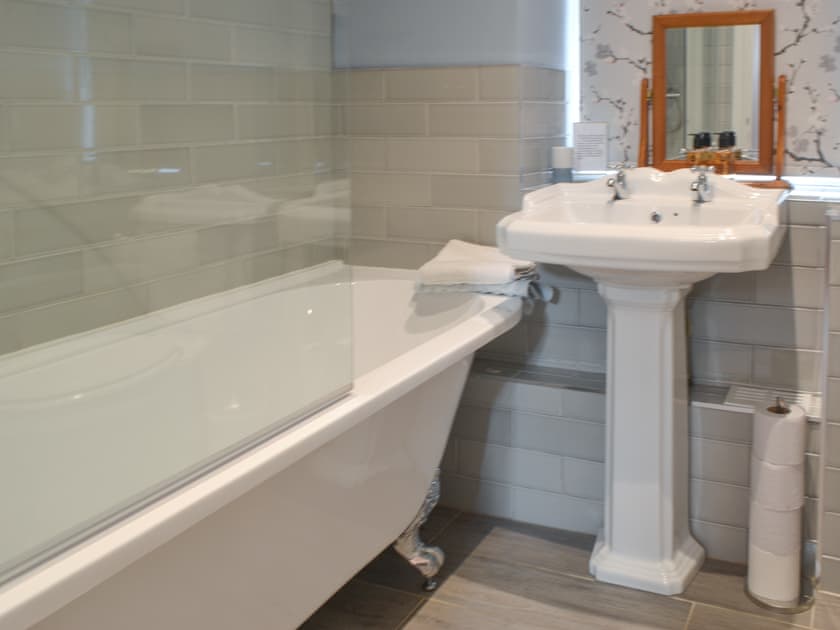 Bathroom | Bluebell Cottage, Alnwick
