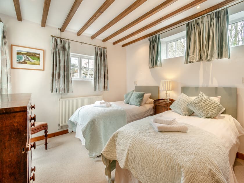 Twin bedroom | Cwm Eithin (Cerbid), Cerbid