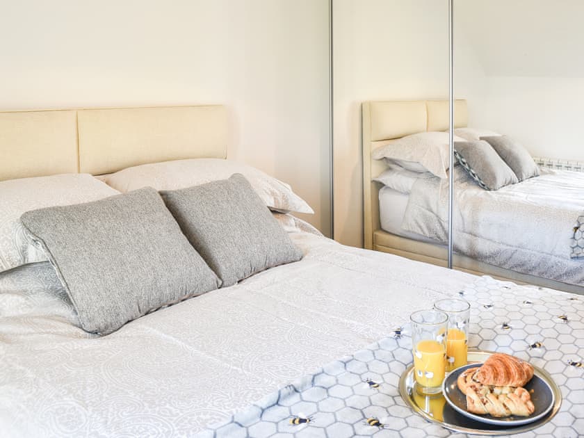 Double bedroom | Sheep’s View Cottage, Eastbourne