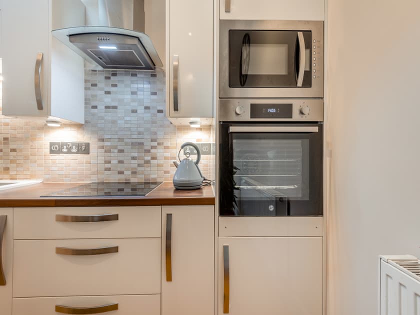 Kitchen area | The Cow Shed, Farnham