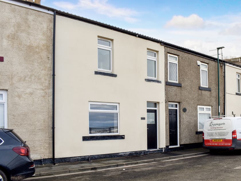 Exterior | Cremona Cottage, Skinningrove