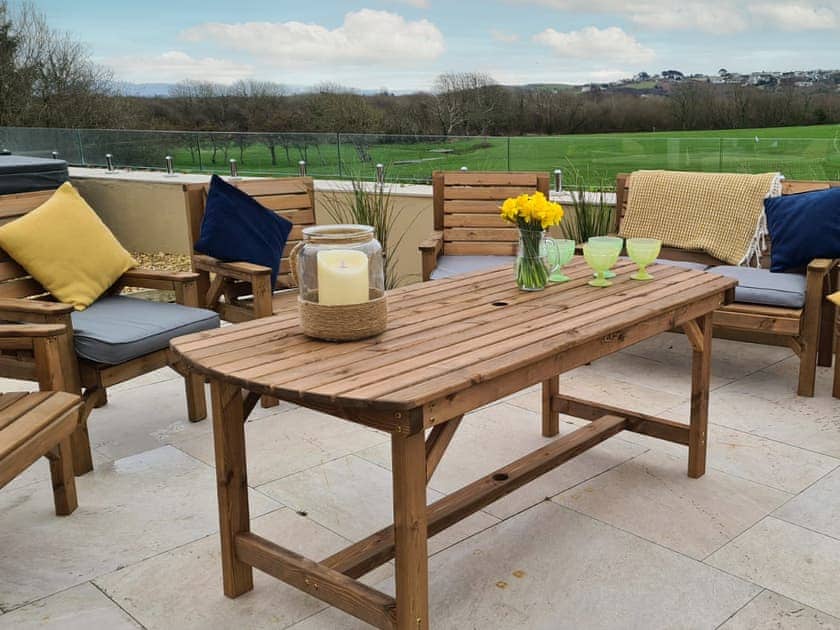 Sitting-out-area | Llwyn Du, Abersoch, near Pwllheli