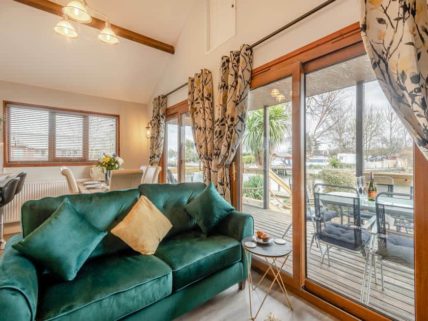 Open plan living space | River Retreat - Norfolk Holiday Lodges, Brundall