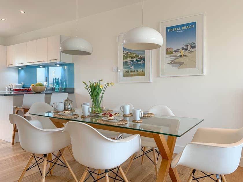 Dining Area | Crest@64, Newquay