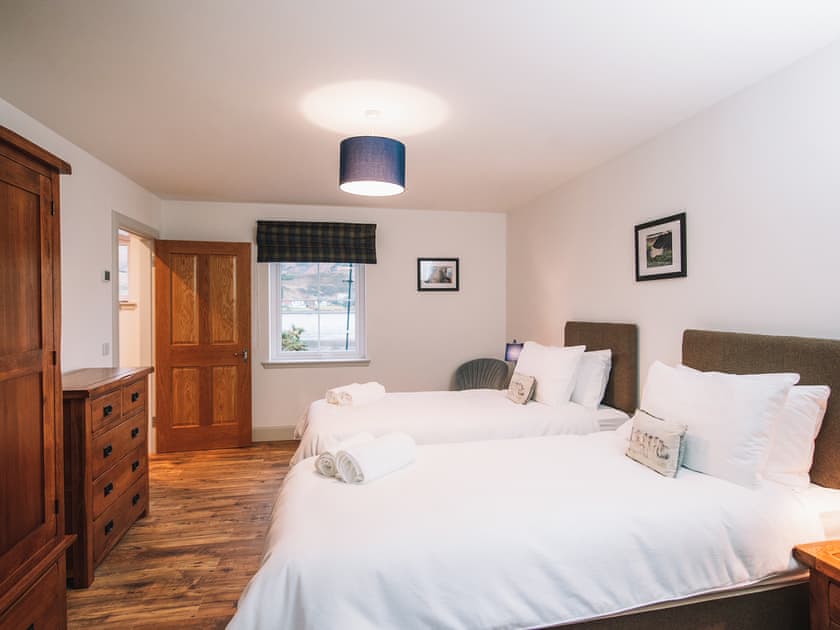 Twin bedroom | An DÃ²bhran - Dornie Croft, Dornie