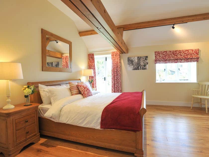 Double bedroom | Chestnut Cottage - Brook Farmhouse Cottages, Brook, near Brighstone
