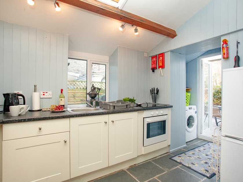 Kitchen area | Mews Cottage, Tintagel