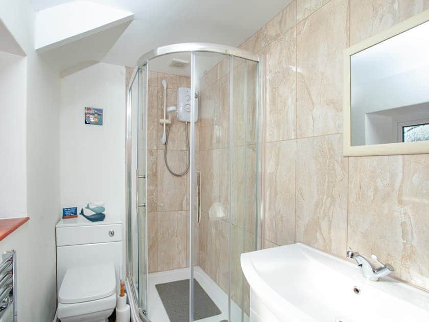 Shower room | Mews Cottage, Tintagel