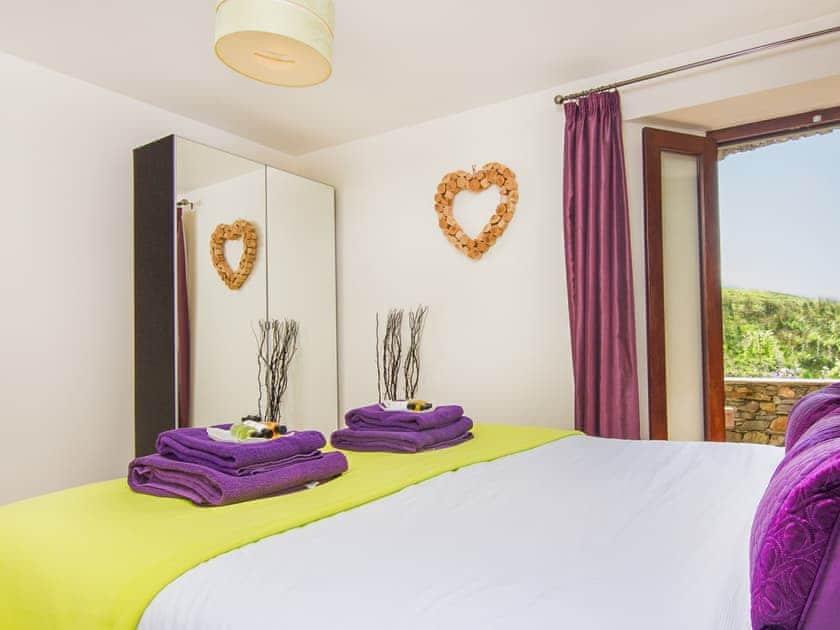 Double bedroom | Coomb View Barn - Sandbeds Holiday Cottages, Grayrigg, near Kendal